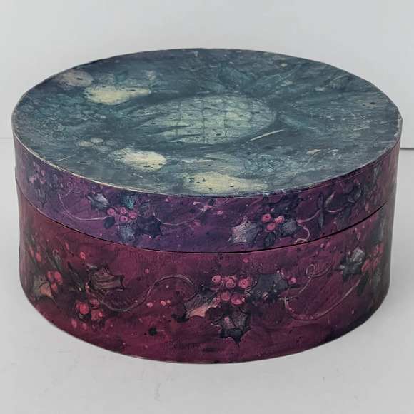 Holly Berry Round Decorative Empty Storage Gift Box Susan Winget Lang Candles - Picture 1 of 5